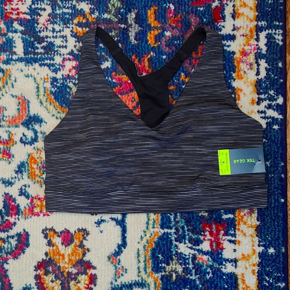 NWT Tek Gear sports bra - Picture 1 of 4